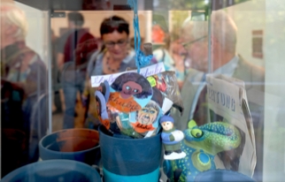 Ausstellung-Vitrine_DSCF1527.jpg